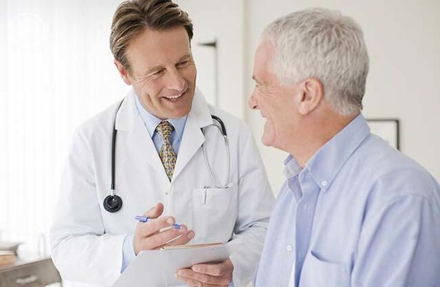 Prescribing pharmacological treatment for prostatitis is the task of the urologist. 